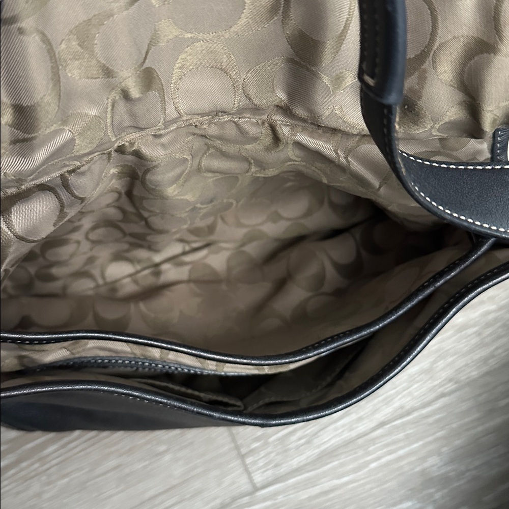 Coach Soho Black Leather Shoulder Bag with Silver Buckle - Picture 10 of 12
